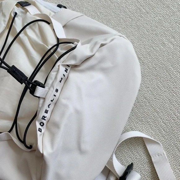 Brand New white North Face Backpack, Unisex - Picture 3 of 6